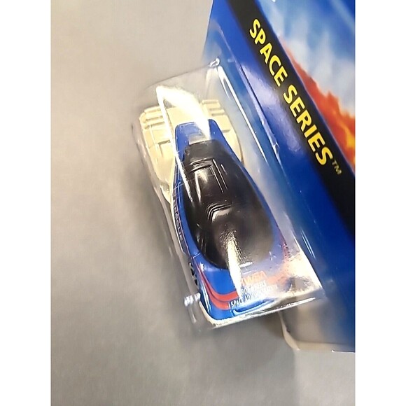 Vintage Hot Wheels 1996 Space Series #390 Alien Blue & White HW Logo on Side - Picture 4 of 5
